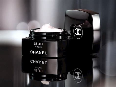 chanel eye cream le lift reviews|chanel le lift eye revitalizer.